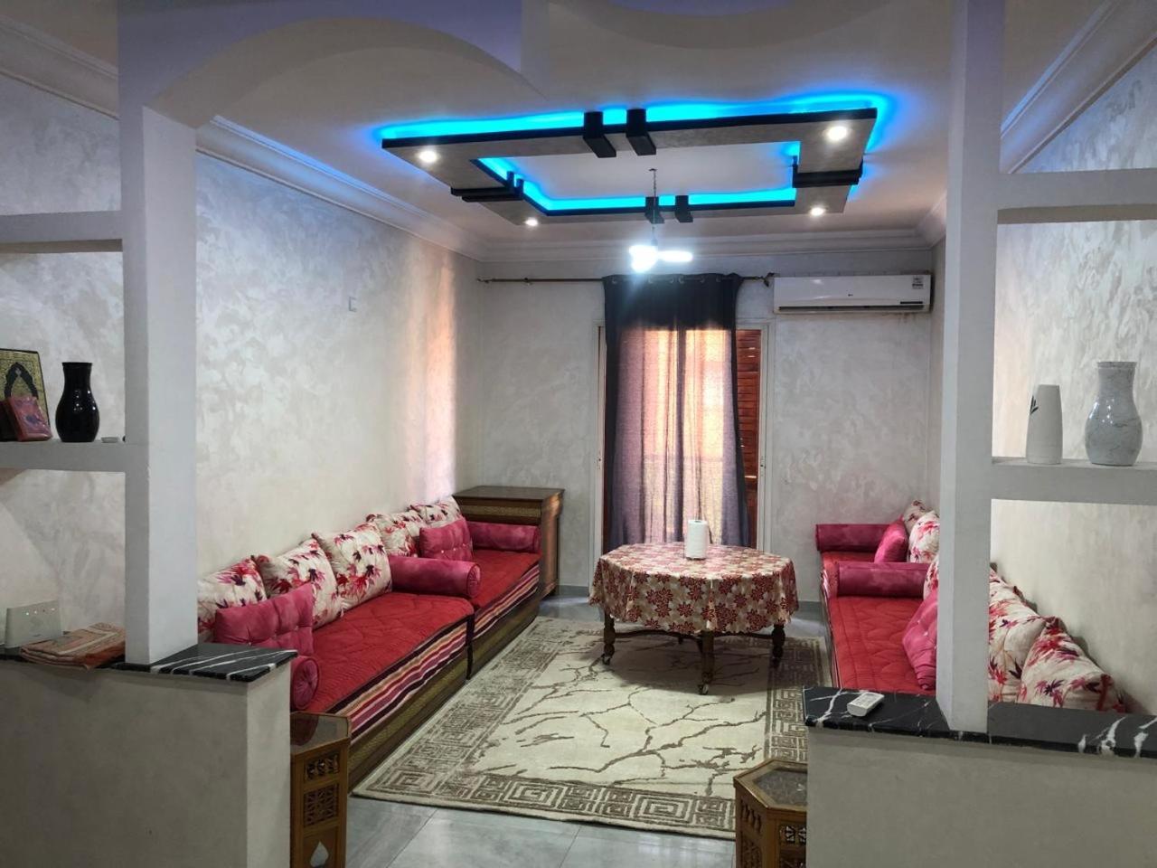 Family Steps Away From Everything Apartamento
